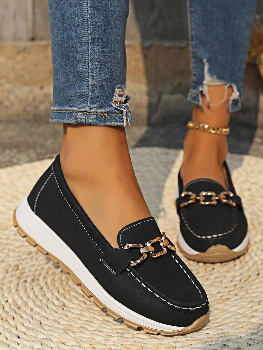 Therese Wainwright | Black Chain-Trim Platform Loafers For Women