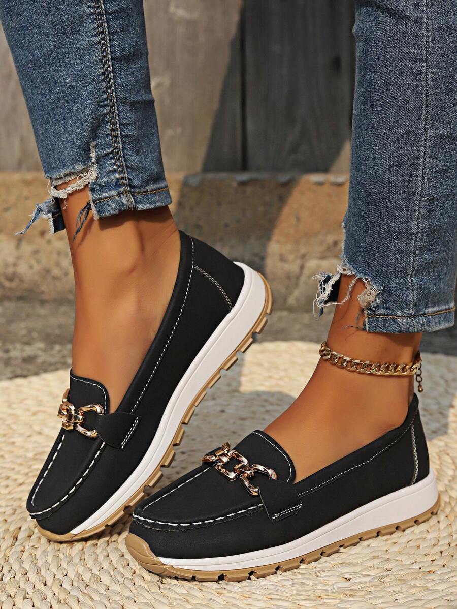 Therese Wainwright | Black Chain-Trim Platform Loafers For Women
