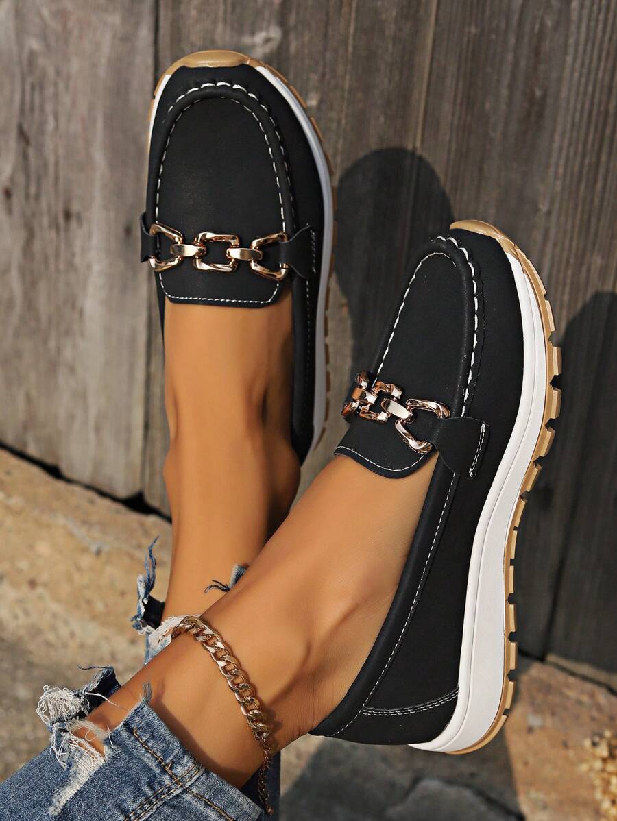 Therese Wainwright | Black Chain-Trim Platform Loafers For Women