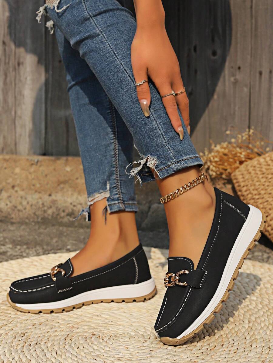 Therese Wainwright | Black Chain-Trim Platform Loafers For Women