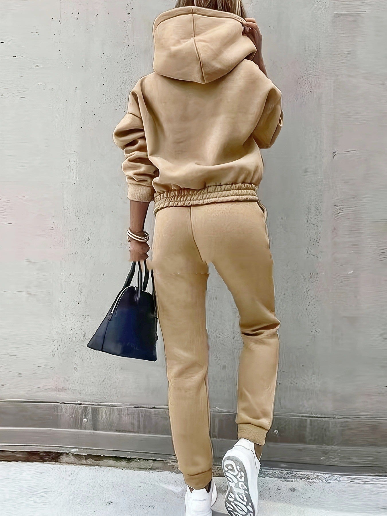 Elodie Ferrand | Hoodie & Jogger Matching Set For Women