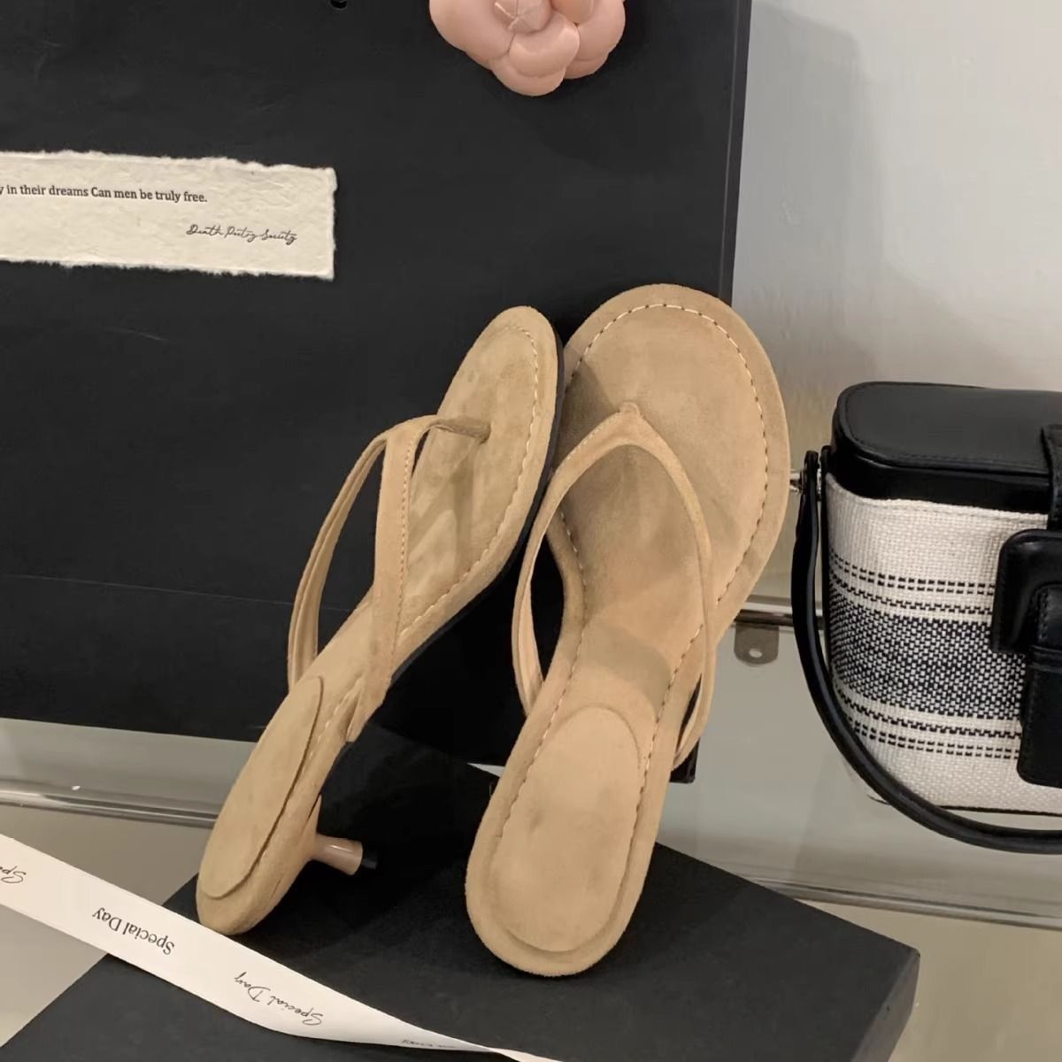 Élise Fontenoy | Suede Thong Mid-Heel Sandals For Women