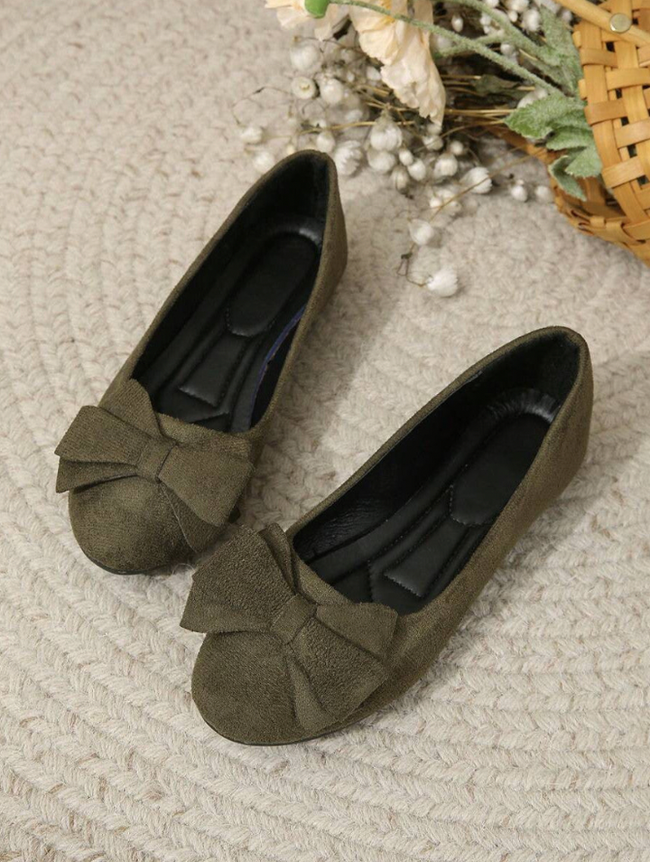 Ottoline Beauregard | Olive Green Bow Ballet Flats