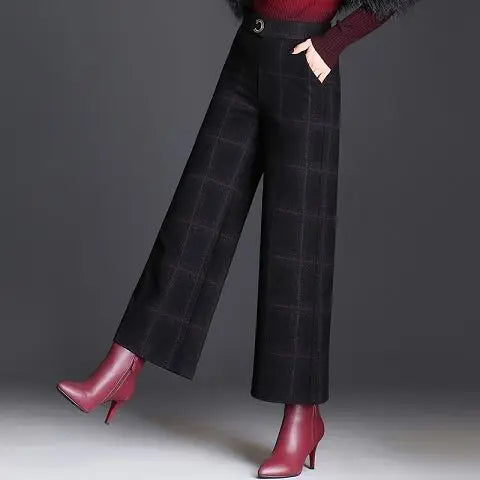Noemi Castellucci | High-Waisted Plaid Trousers With Belt Buckle For Women