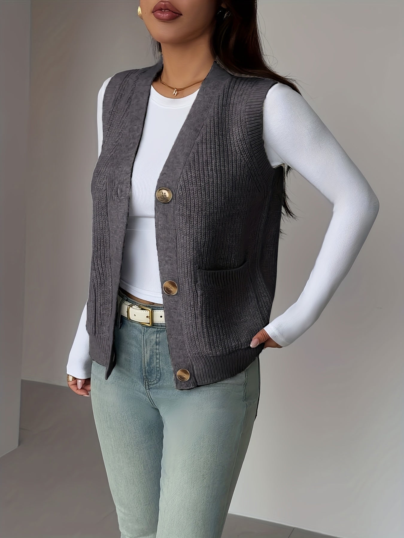 Naomi Chastellain | Buttoned V-Neck Sweater Vest
