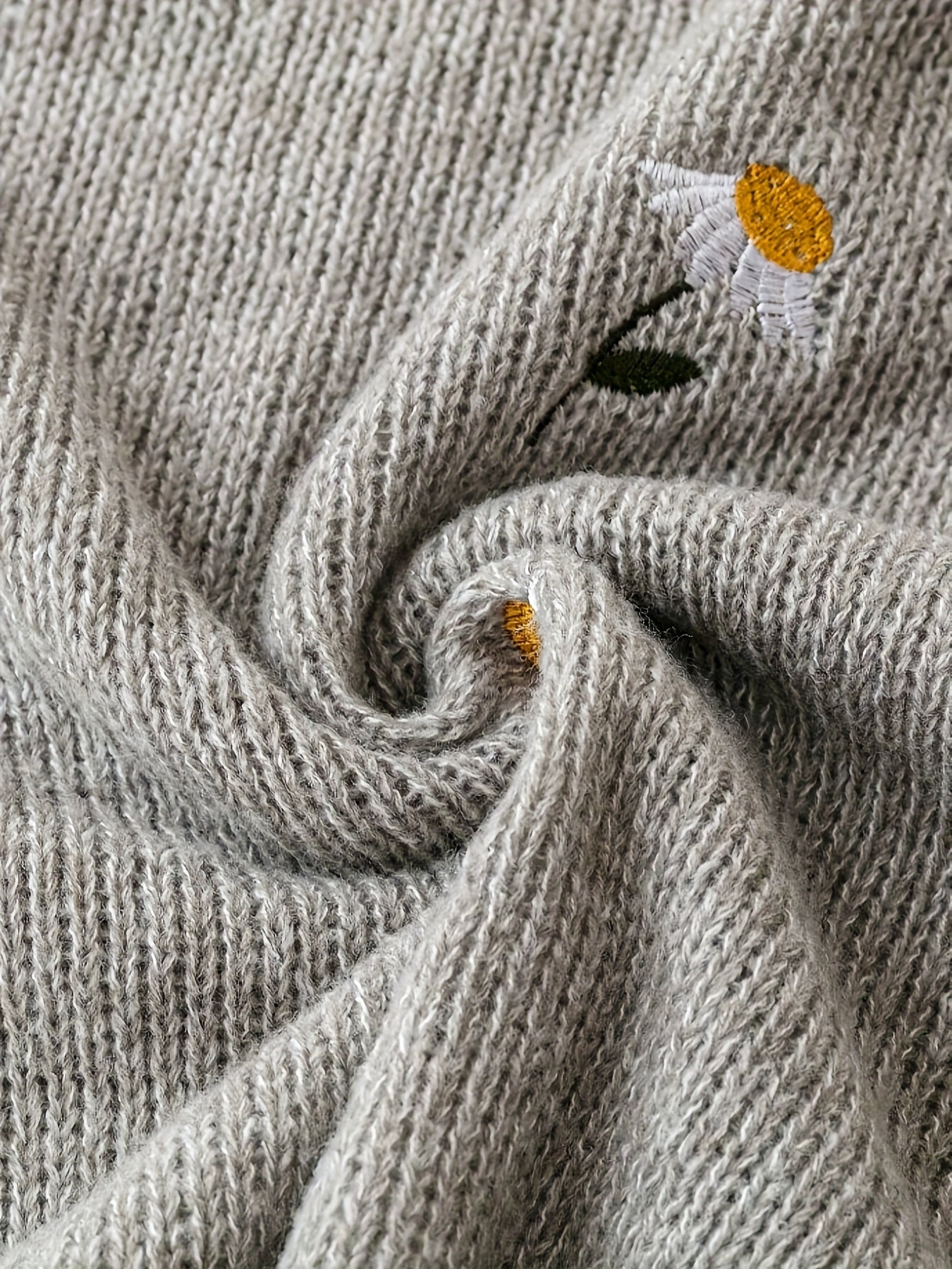 Beatrix Montclair | Daisy Embroidered Sweater With Long Sleeves For Women