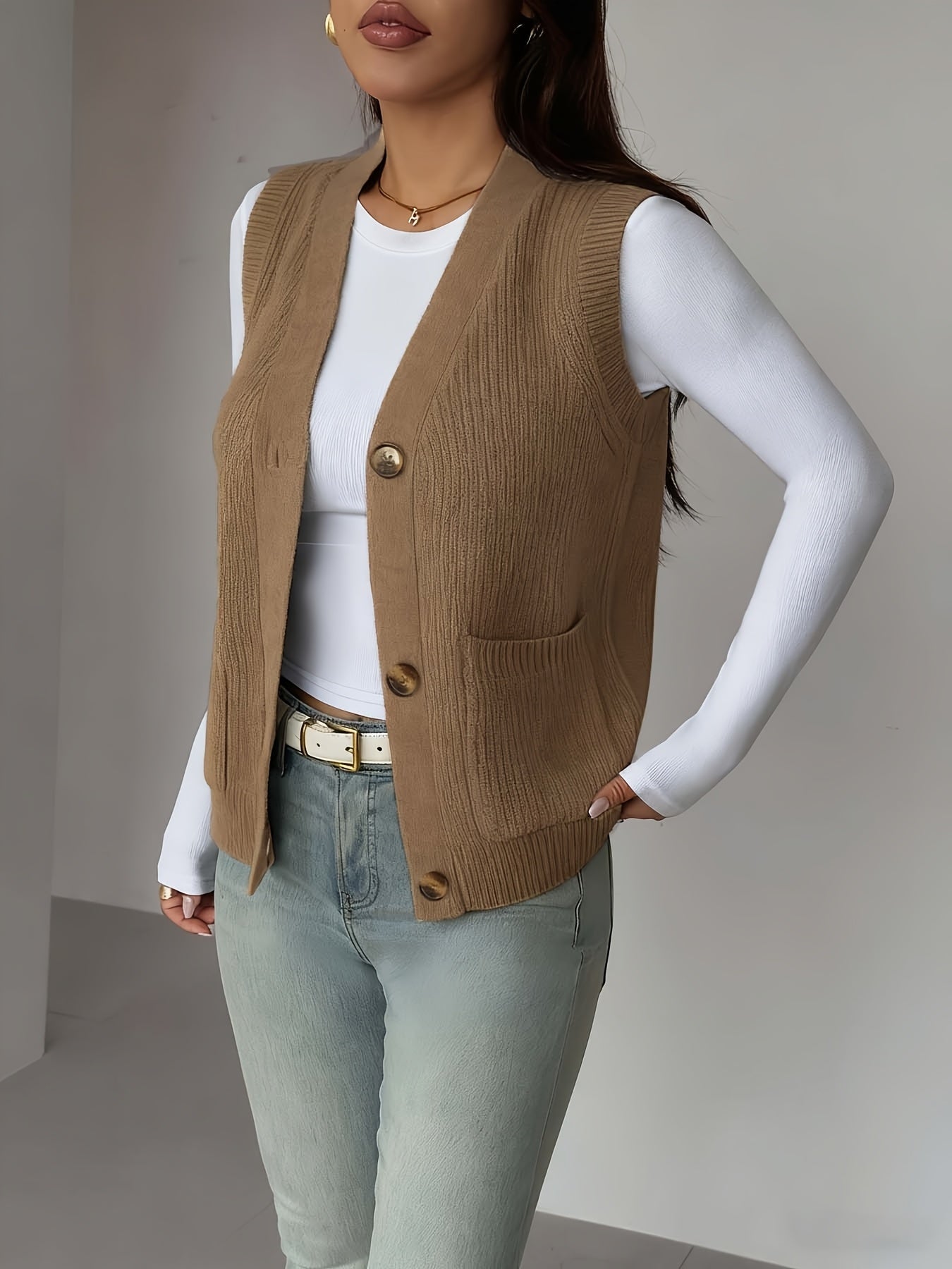 Naomi Chastellain | Buttoned V-Neck Sweater Vest