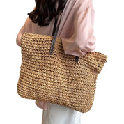 Beatrice Lanzoni | Spacious Woven Straw Beach Tote Bag