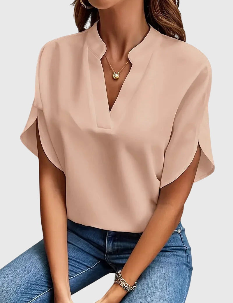 Sylvana Bretoncourt | White V-Neck Short Sleeve Blouse