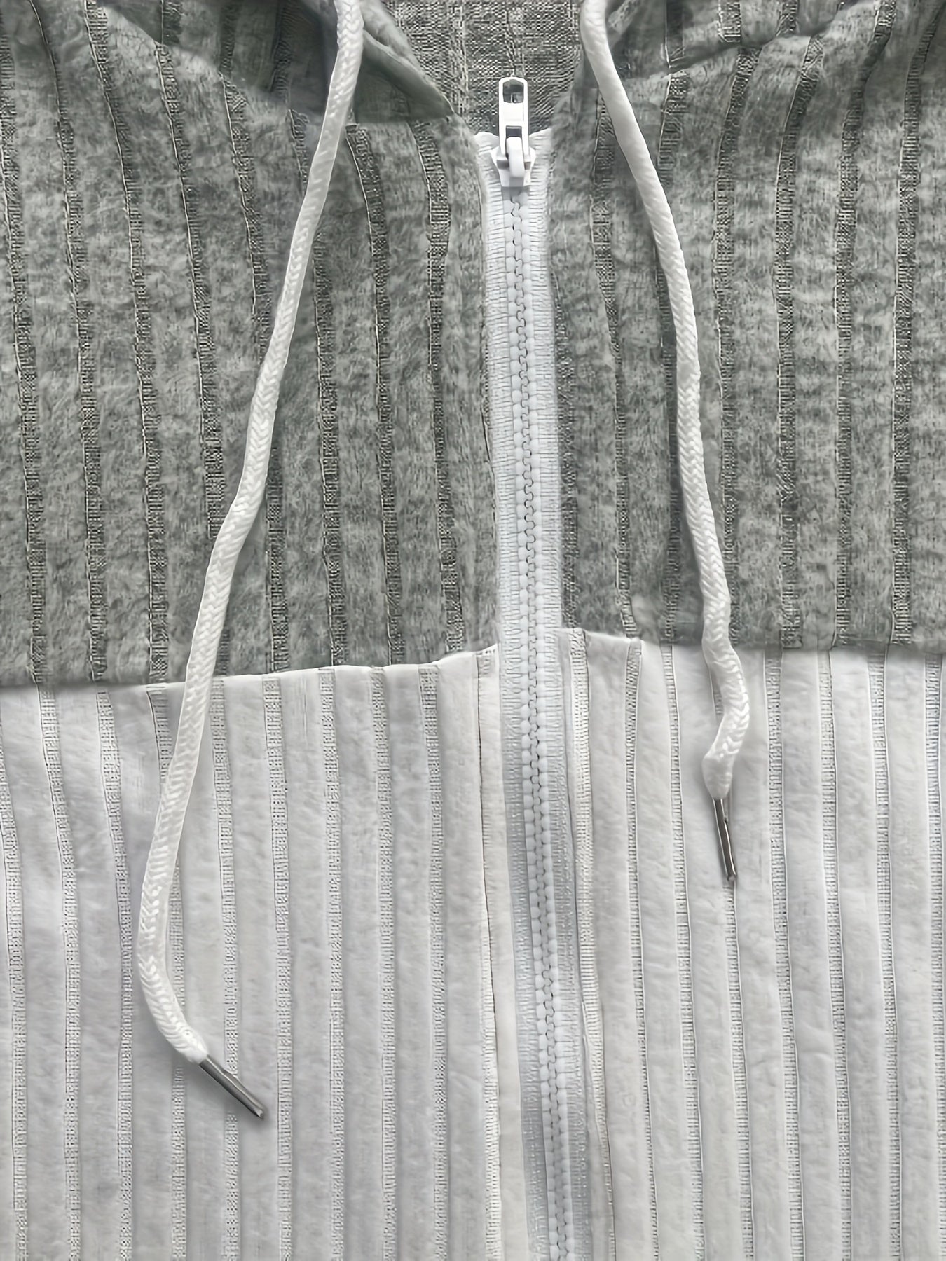 Charlotte Devereaux | Textured Colour-Block Hooded Jacket For Women