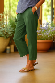 Claudine Vosslair | White Cropped Linen Trousers