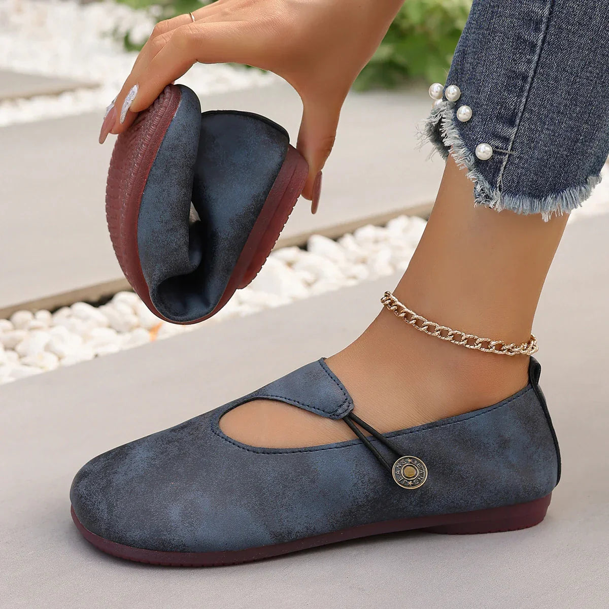 Danna Whitmore | Black Foldable Flat Loafers For Women