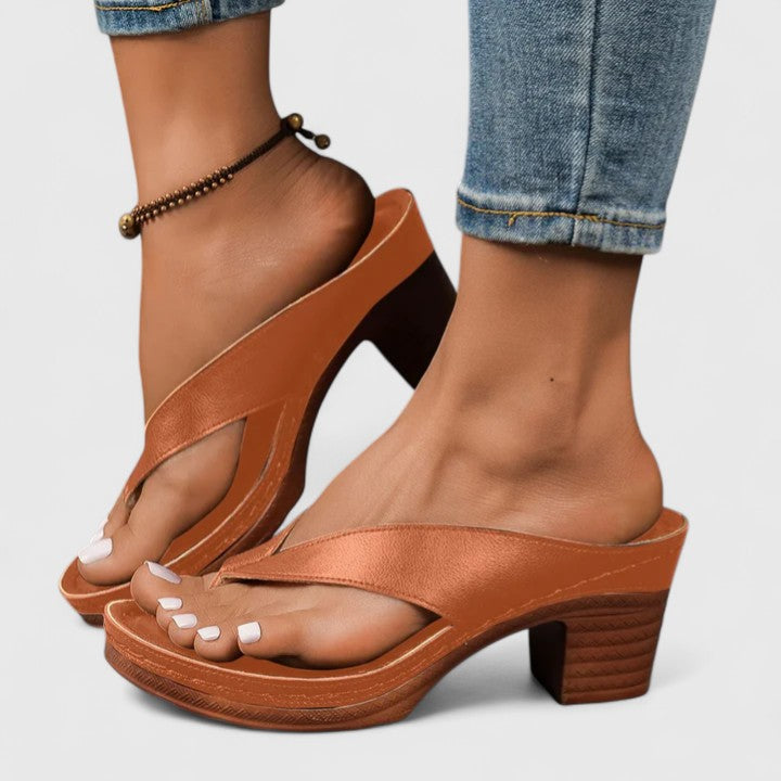 Elara Fontcourt | Black Orthopedic Wedge Flip Sandals
