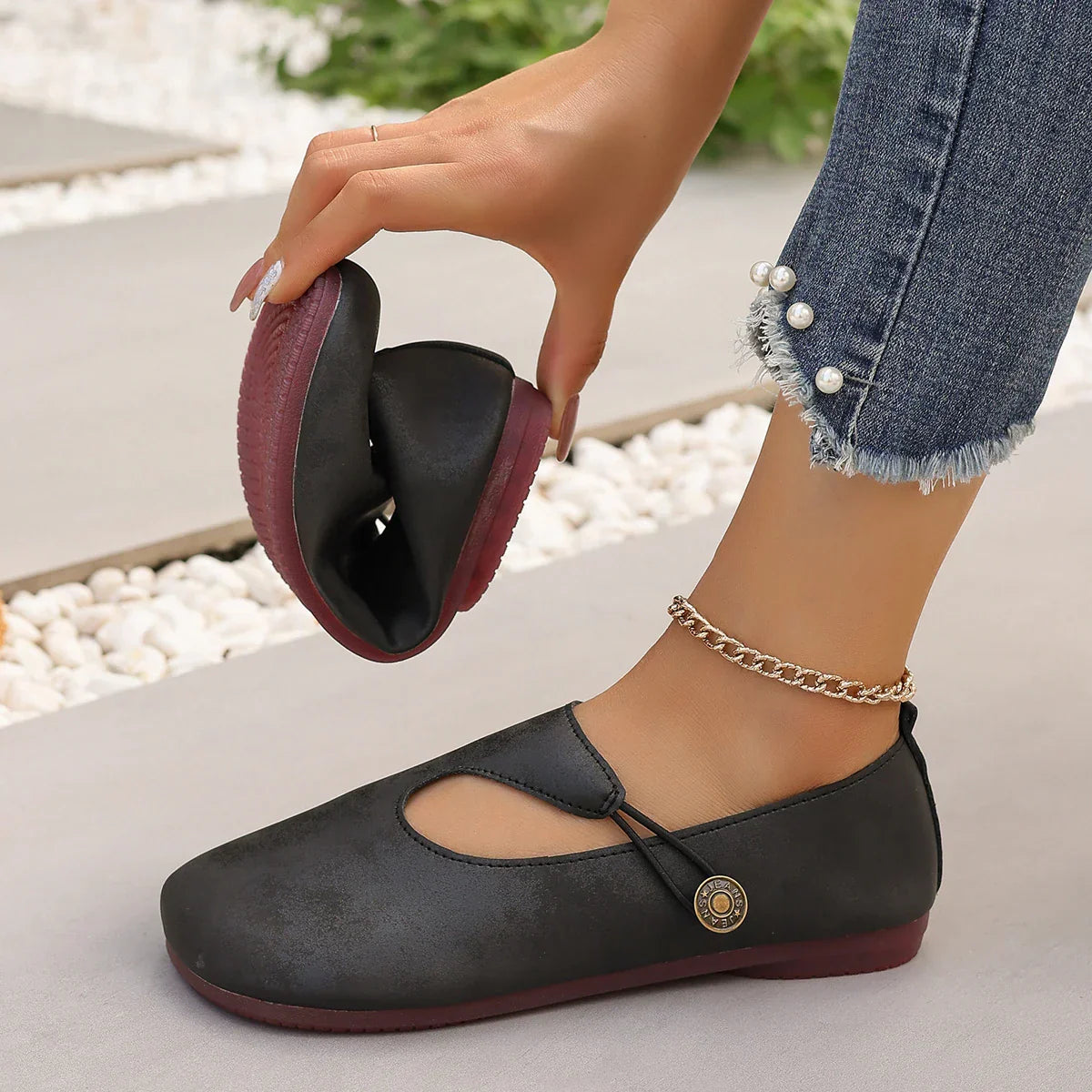 Danna Whitmore | Black Foldable Flat Loafers For Women