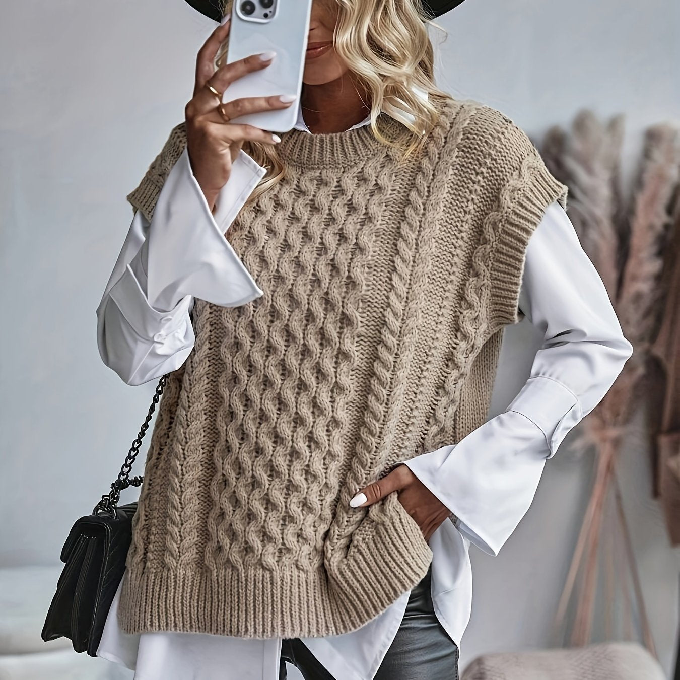 Léonie Sauvage | Cozy Cable-Knit Sweater Vest For Women