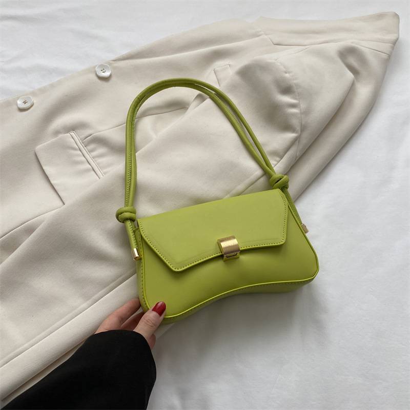 Amélie Courbet | Beige Faux Leather Shoulder Bag with Gold Clasp