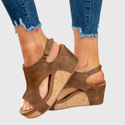 Ophelia Dunstable | Orthopedic Wedge Sandals in Taupe
