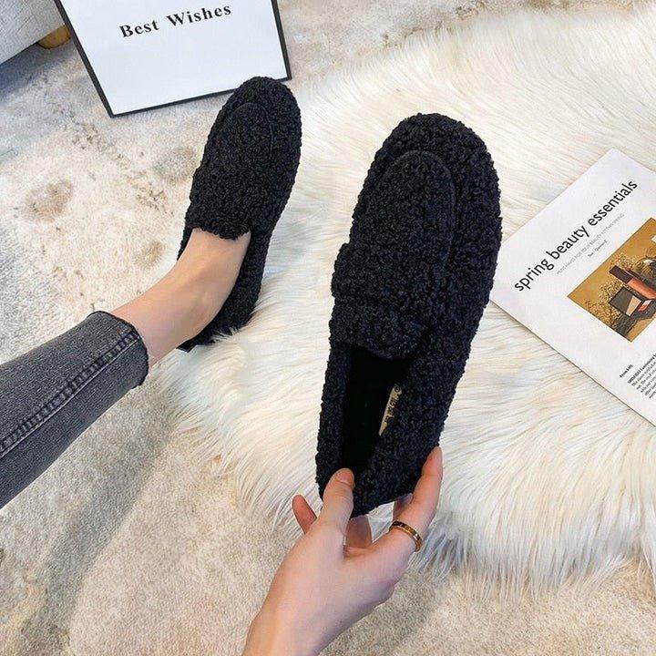 Rosette Faircliff | Plush Sherpa Moccasin Flats in Cream