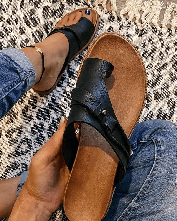 Corinna Blackthorn | Flat Toe Ring Sandals in Black Boho Slide