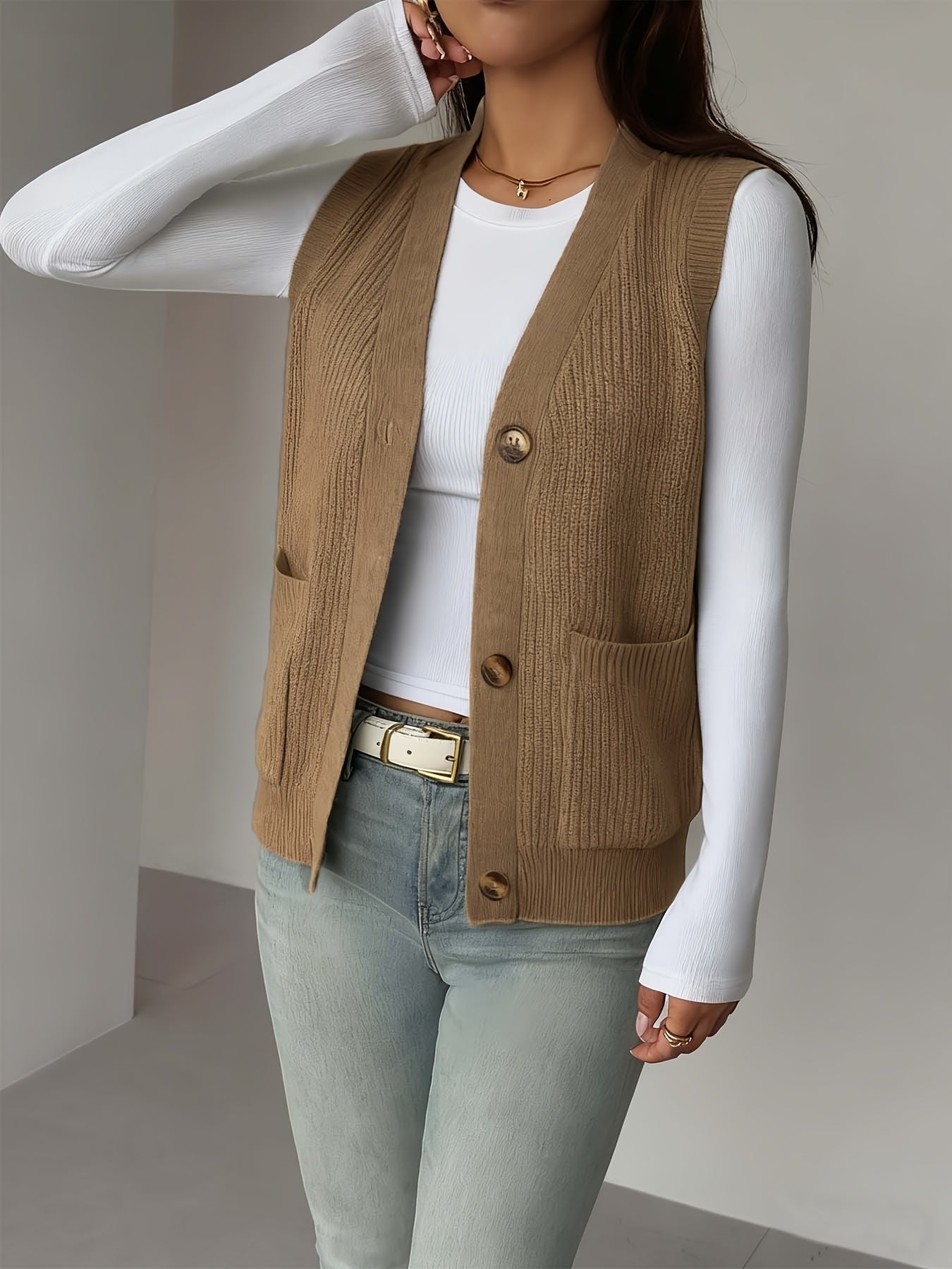 Naomi Chastellain | Buttoned V-Neck Sweater Vest