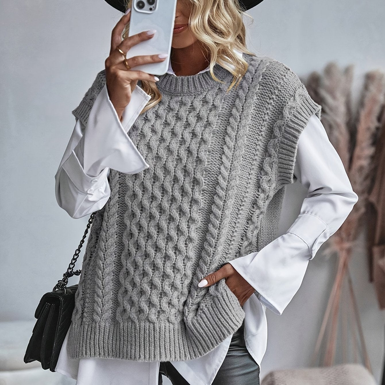 Léonie Sauvage | Cozy Cable-Knit Sweater Vest For Women