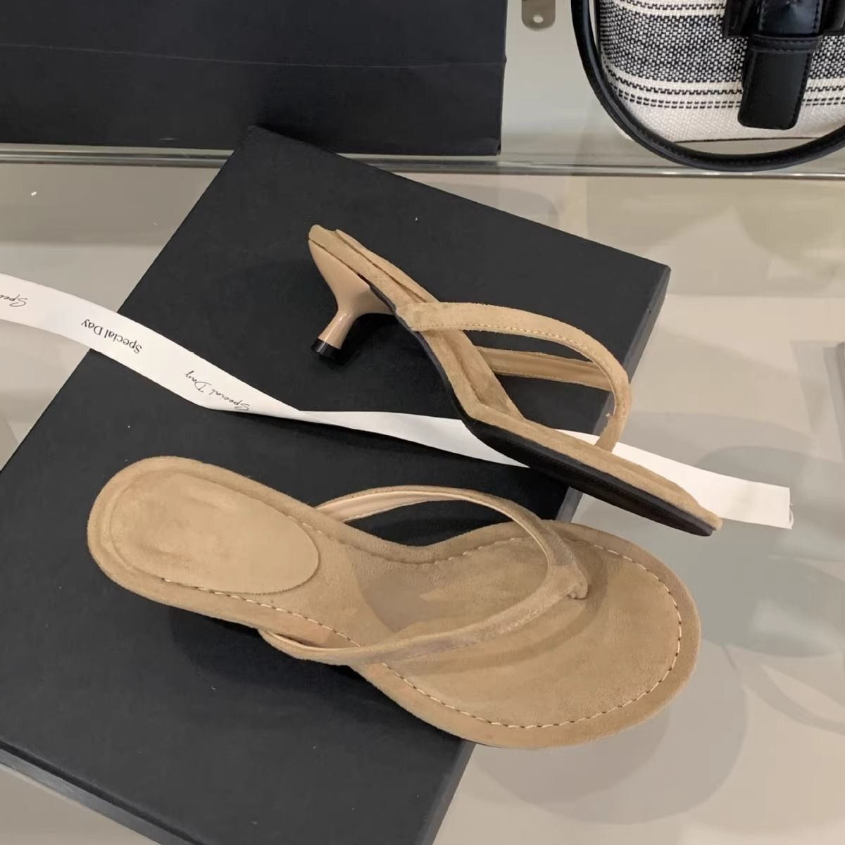 Élise Fontenoy | Suede Thong Mid-Heel Sandals For Women