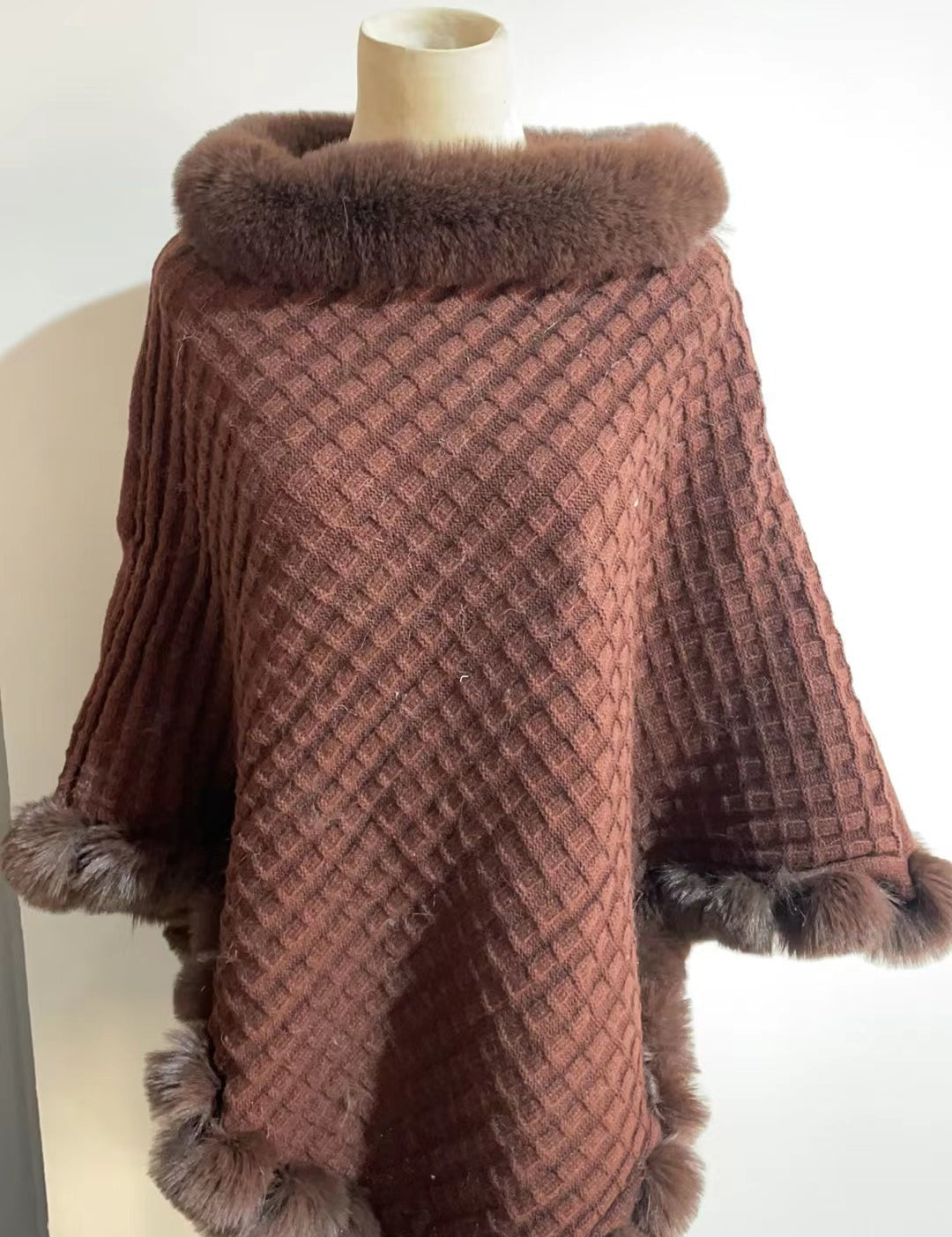 Ophelia Renwick | Fur Collar Cape Wrap For Women