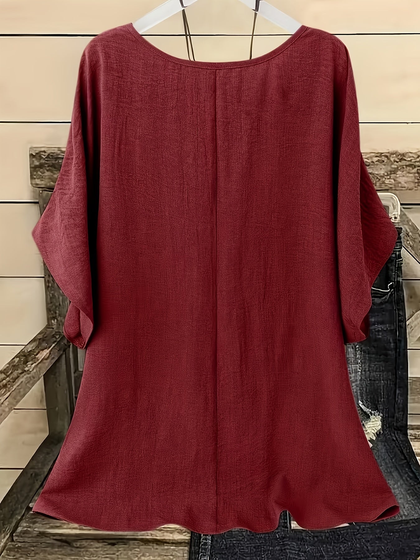 Noa Beringer | Flowy Batwing Blouse With Round Neck