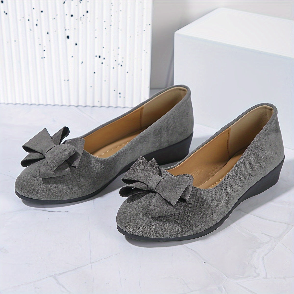 Clarisse Duvernois | Grey Bow Detail Orthopedic Ballet Flats