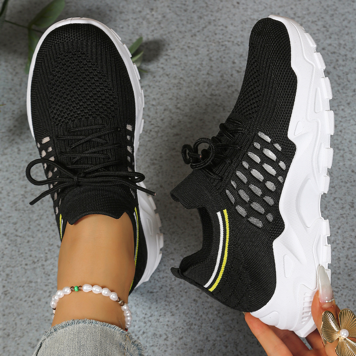 Arabella Crestvale | Beige Mesh Orthopedic Platform Sneakers
