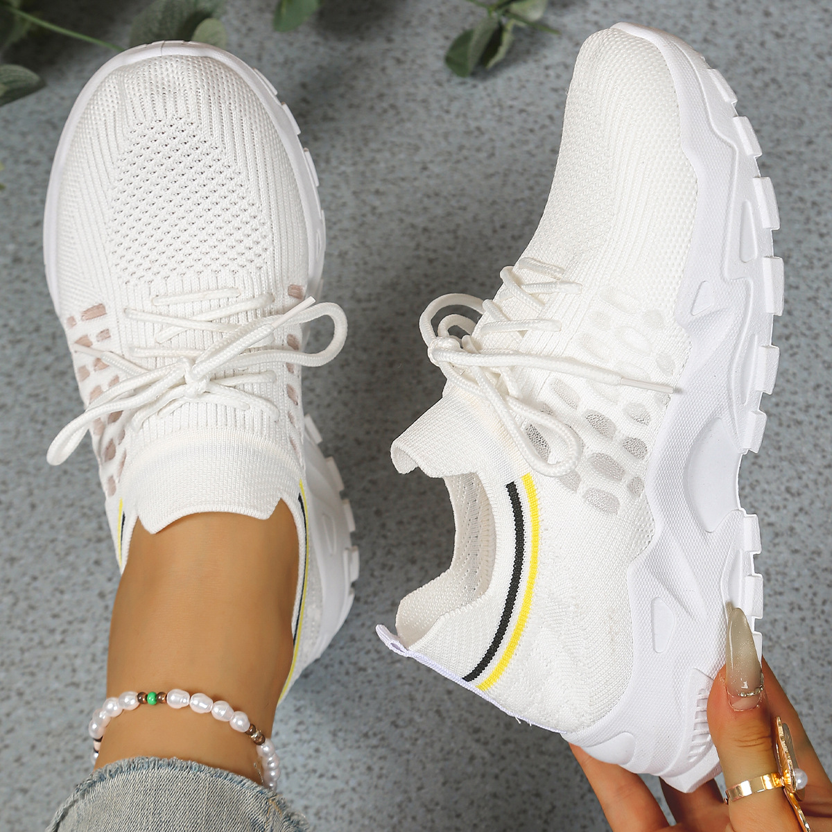 Arabella Crestvale | Beige Mesh Orthopedic Platform Sneakers