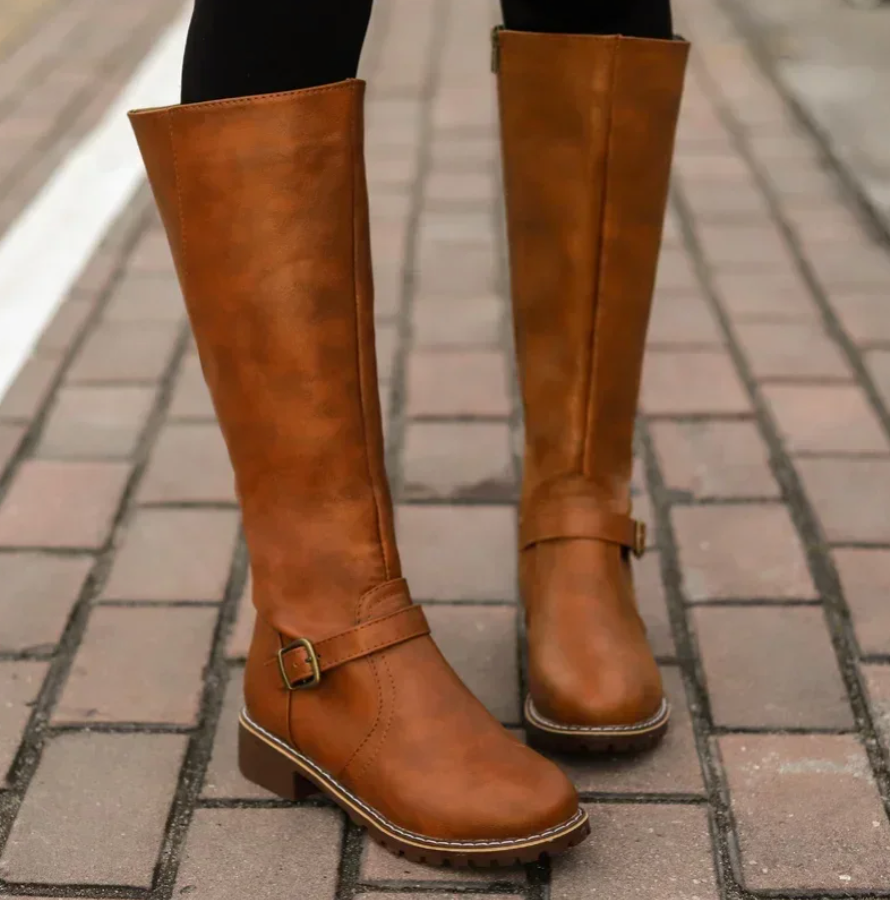 trendy-womens-boots-emma-brown-5-state_of_style.png
